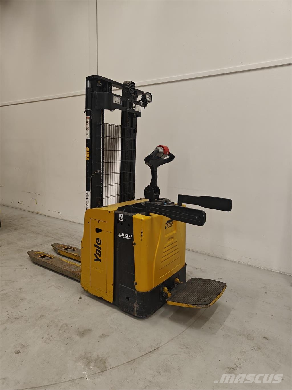 Yale MS15XIL Stand-in stackers