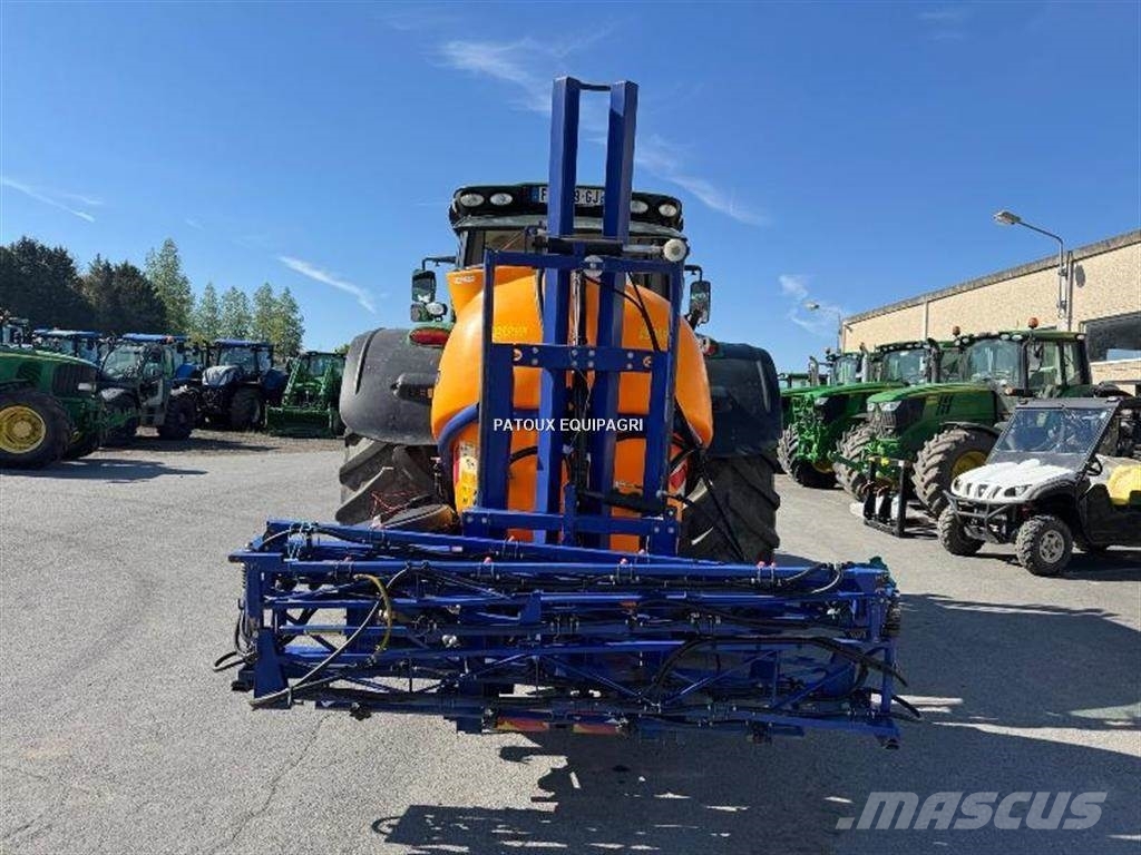 Caruelle 1000L Pulverizadores arrastrados