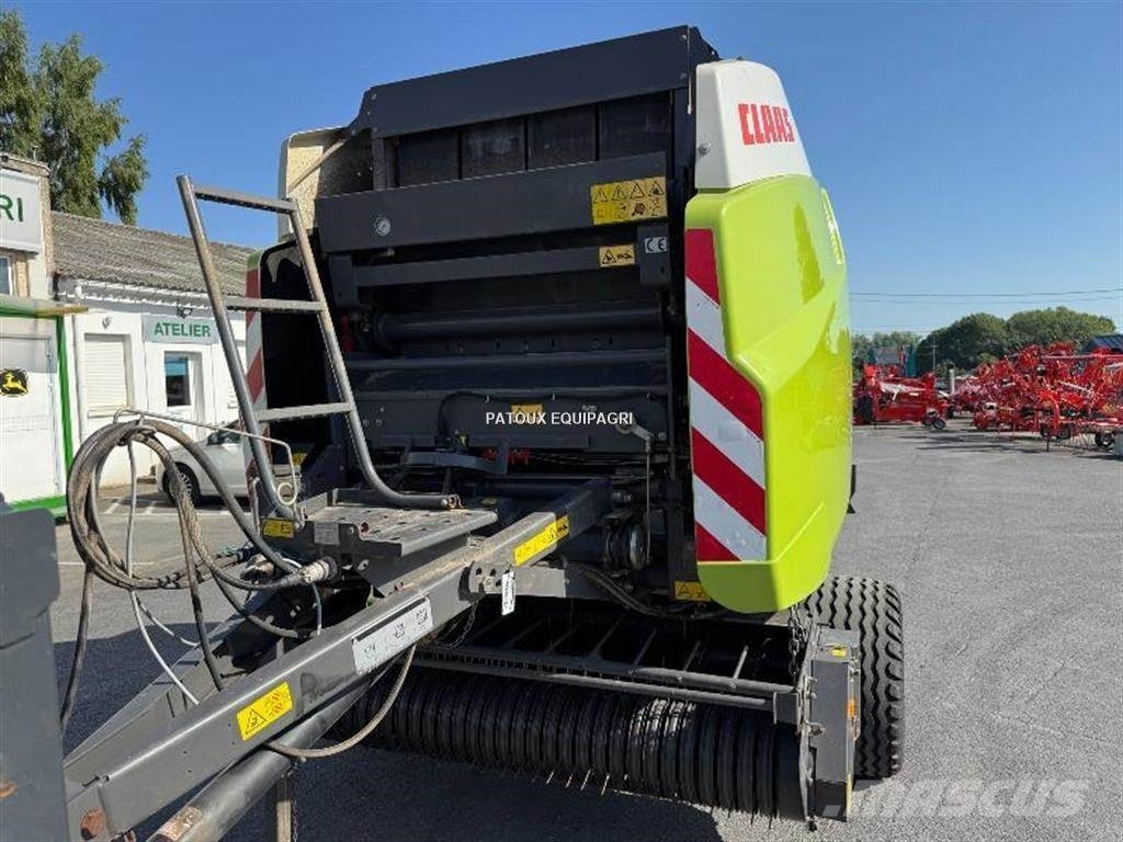 CLAAS VARIANT 380 Рулонні прес-підбирачі