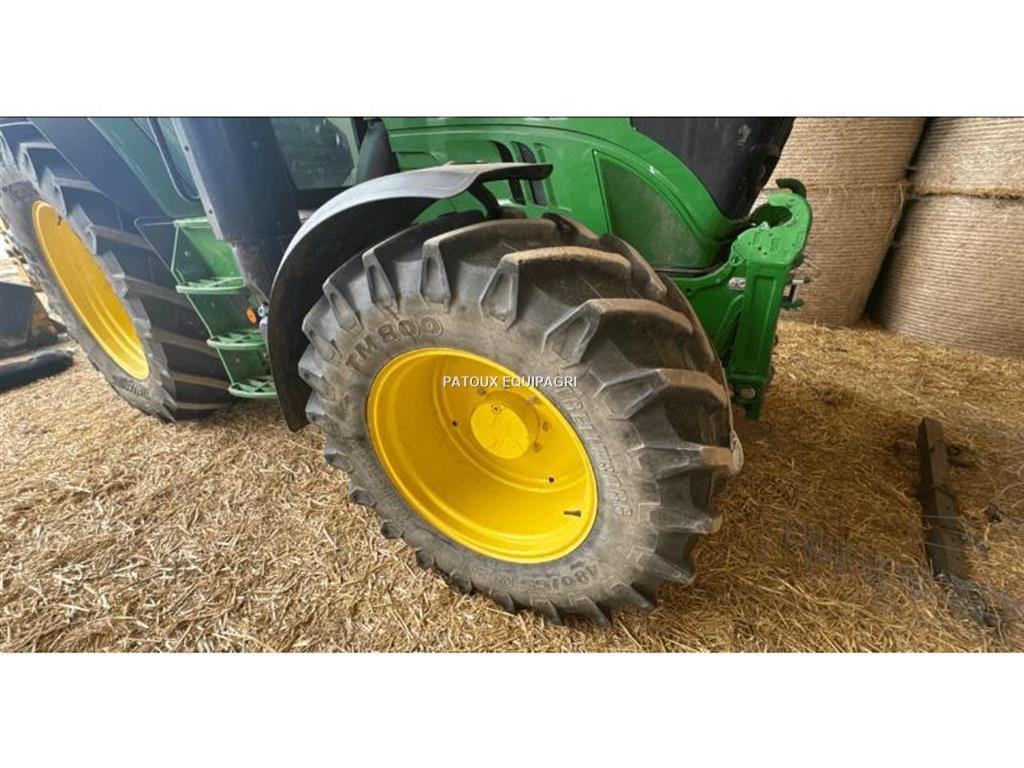 John Deere 6130R Traktori