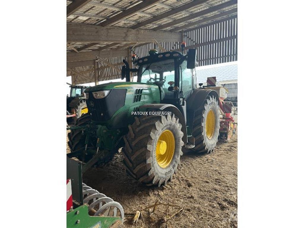John Deere 6175R Traktori