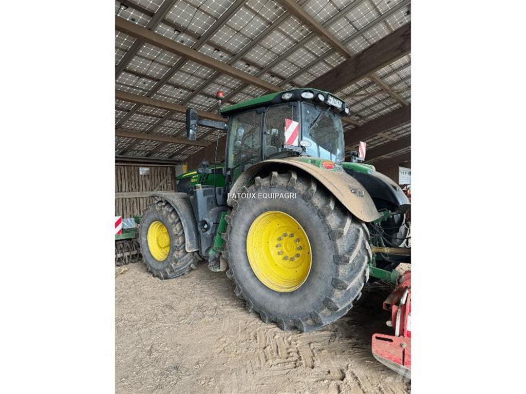 John Deere 6175R Traktori