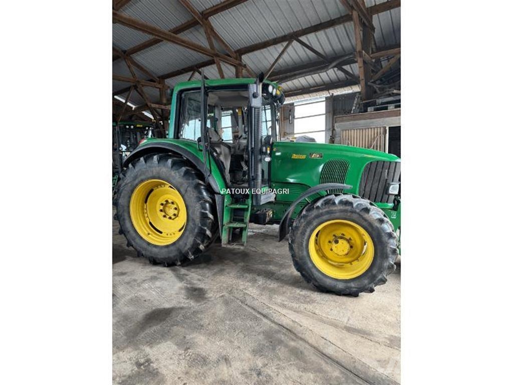 John Deere 6520 Tractors