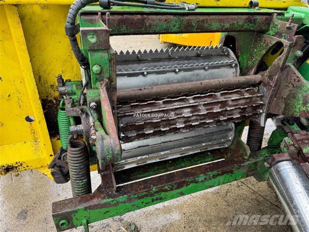 John Deere 7400 4RM Kombajni za stočnu hranu