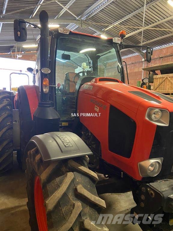 Kubota M125 GXS-III Traktorer