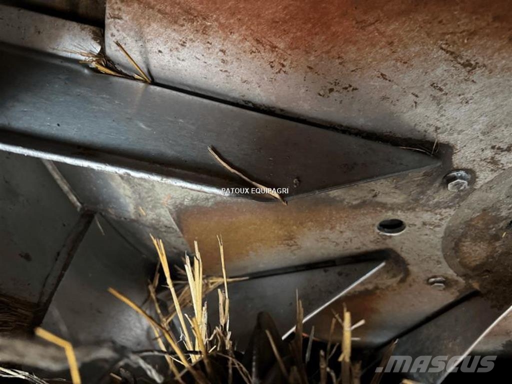 Kuhn ALTOR 5070M Oprema za istovaranje silosa