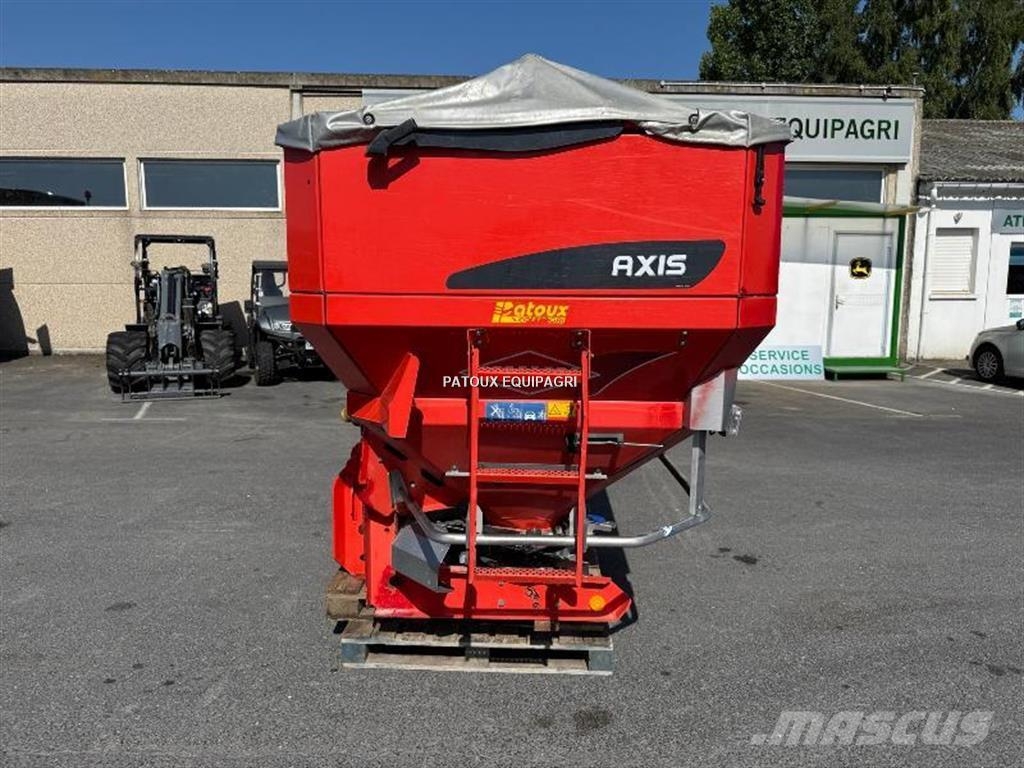 Kuhn AXIS50.1W Розсіювач мінеральних добрив