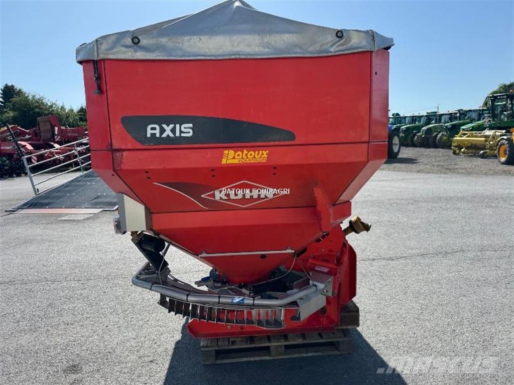 Kuhn AXIS50.1W Розсіювач мінеральних добрив