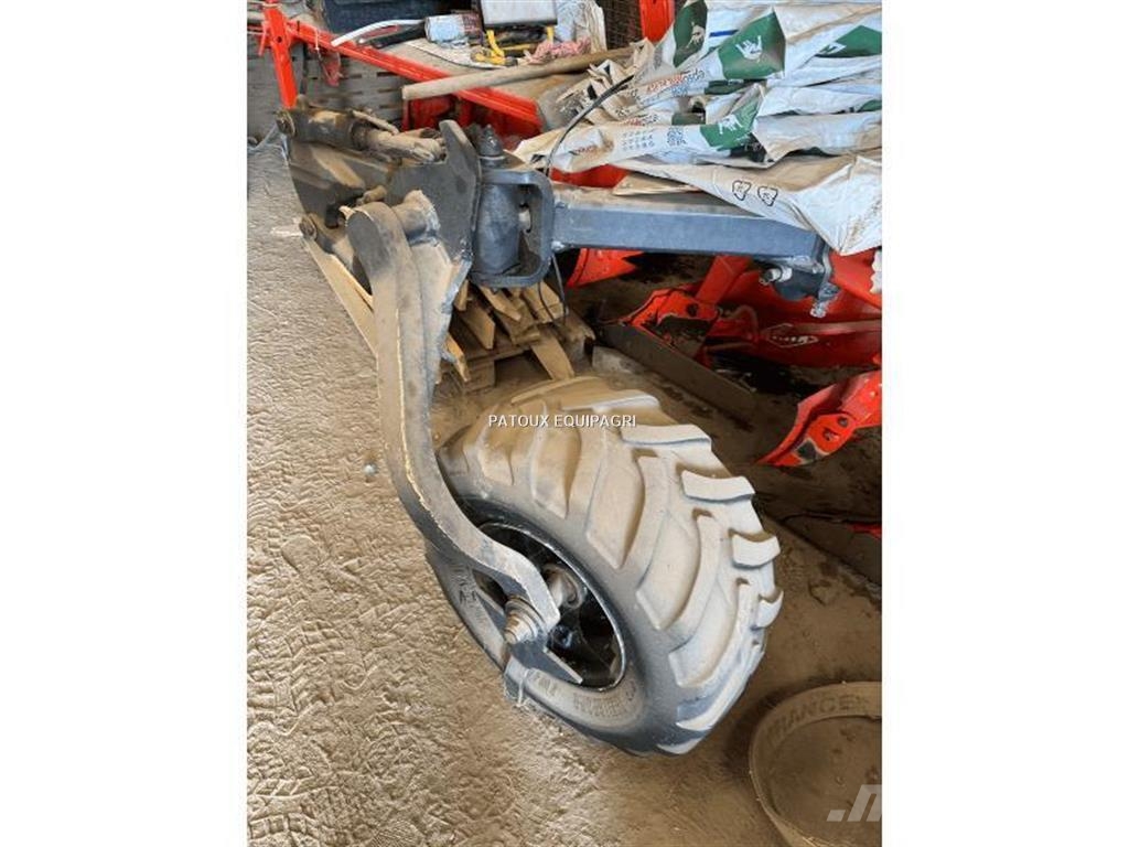 Kuhn VARIMASTER 123 Звичайні плуги