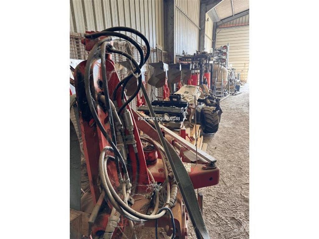 Kuhn VARIMASTER 123 Звичайні плуги