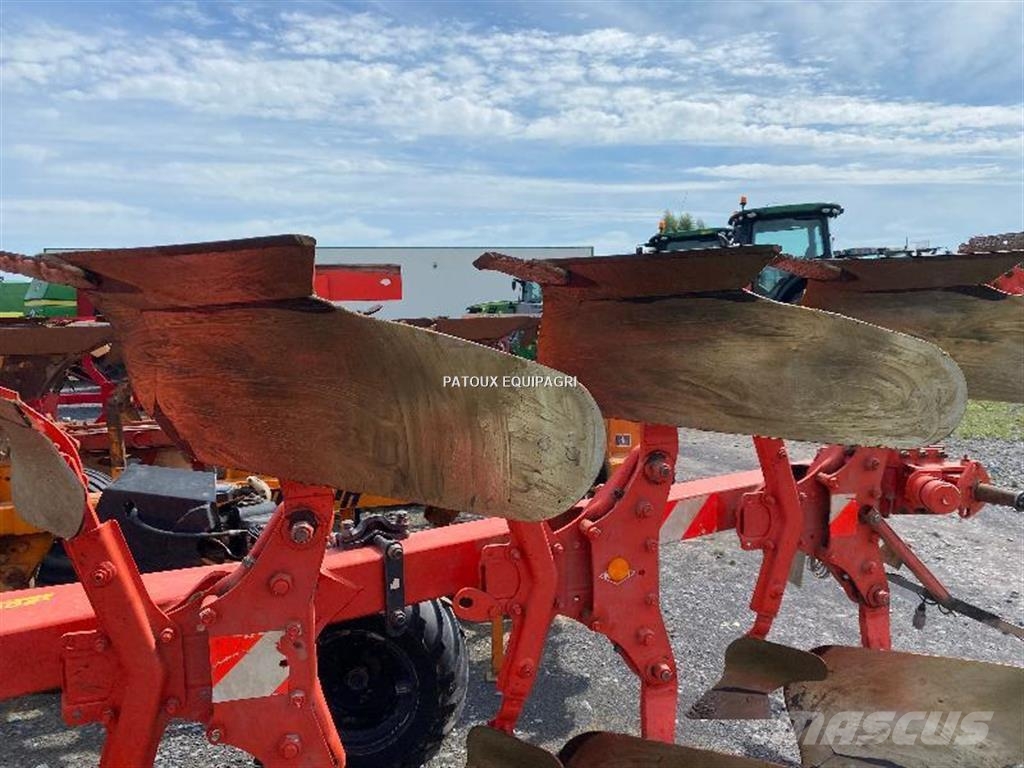 Kuhn VARIMASTER 153 Συμβατικά άροτρα