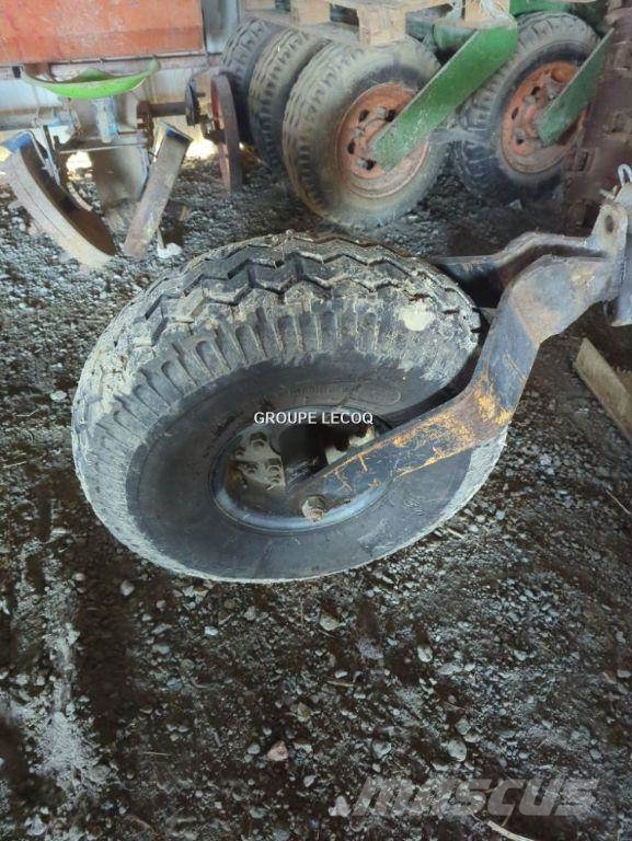 Kuhn VM 180 Συμβατικά άροτρα