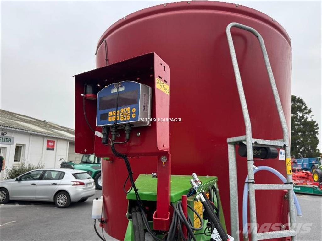 Strautmann VERTIMIX 1651 饲料加工设备