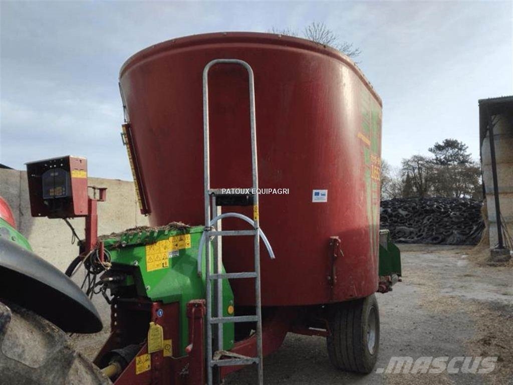 Strautmann VERTIMIX 1651 饲料加工设备
