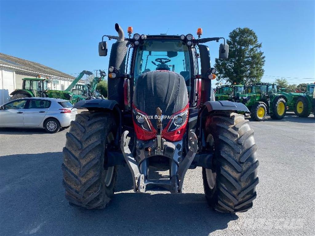 Valtra T194 VERSU Tractoren