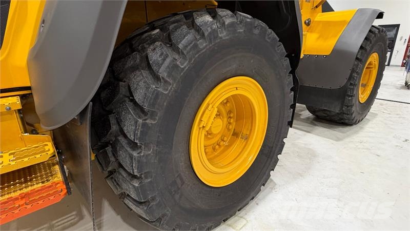 Bridgestone 750/65R25 4 STK FABRIKSNYE TIL VOLVO L110 OG L120! Ελαστικά και ζάντες