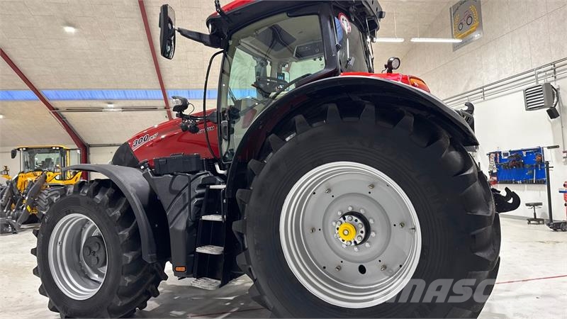 Case IH OPTUM 300 CVX AFS CONNECT KUN 1500 TIMER! MED DET Трактори