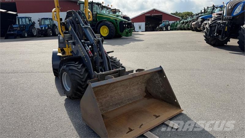 Eurotrac W11 KUN 350 TIMER! Minicargadoras
