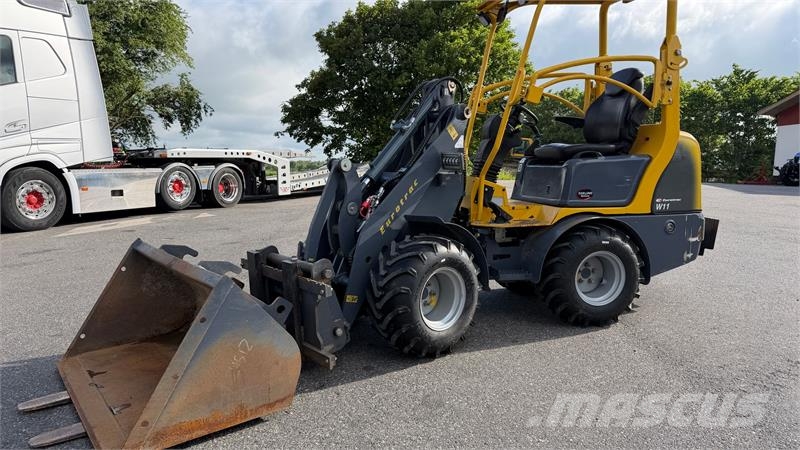 Eurotrac W11 KUN 350 TIMER! Minicargadoras