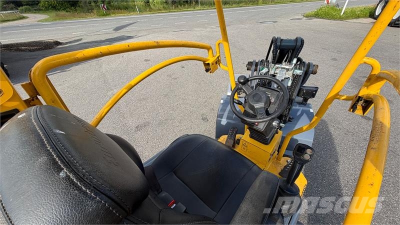 Eurotrac W11 KUN 350 TIMER! Minicargadoras