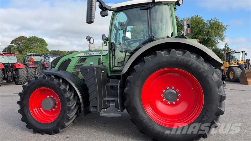 Fendt 724 Vario SCR Profi Plus MED AUTOSTYRING! Traktorer