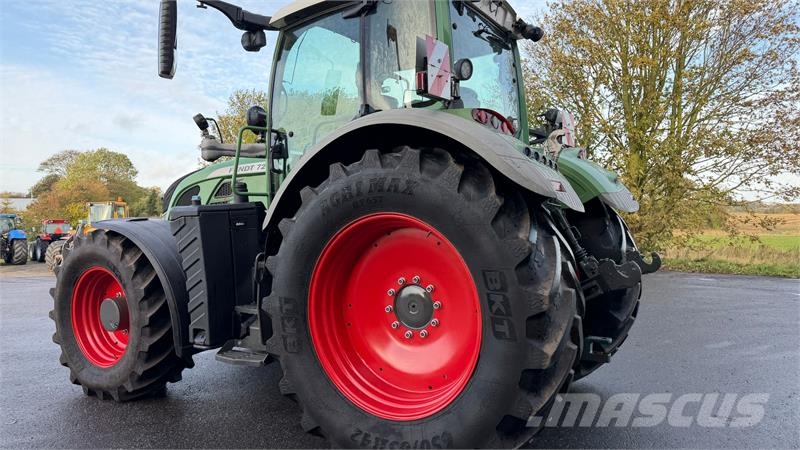 Fendt 724 Vario SCR Profi Plus MED AUTOSTYRING! الجرارات