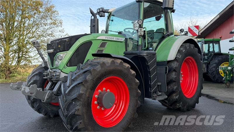 Fendt 724 Vario SCR Profi Plus MED AUTOSTYRING! الجرارات