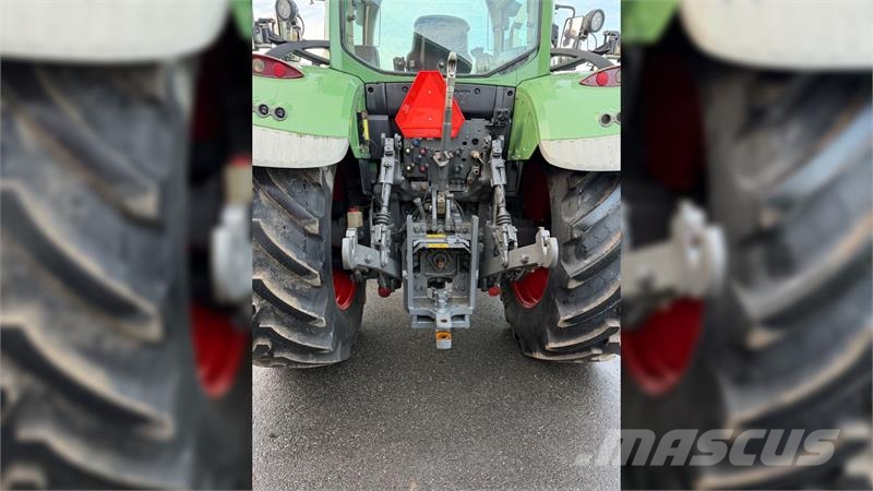 Fendt 724 Vario SCR Profi Plus MED AUTOSTYRING! الجرارات