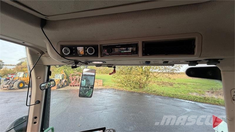 Fendt 724 Vario SCR Profi Plus MED AUTOSTYRING! الجرارات