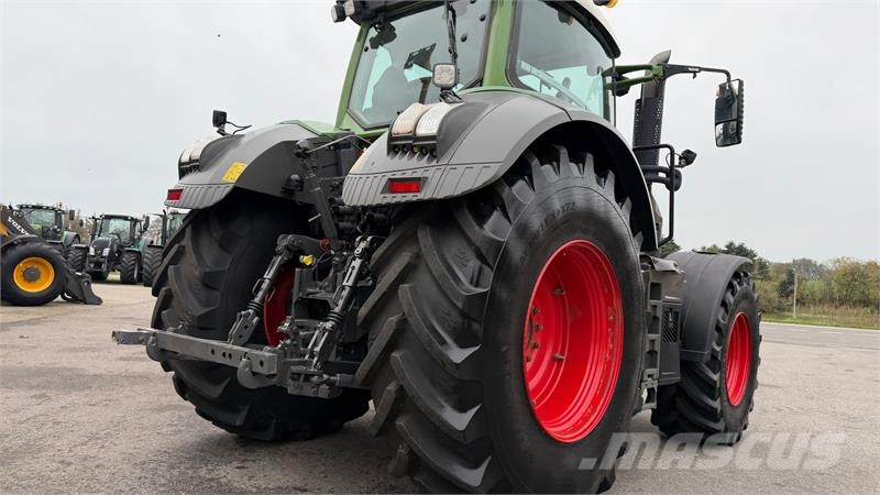 Fendt 828 Vario S4 Profi Plus MED NÆSTEN NYE DÆK! Traktori