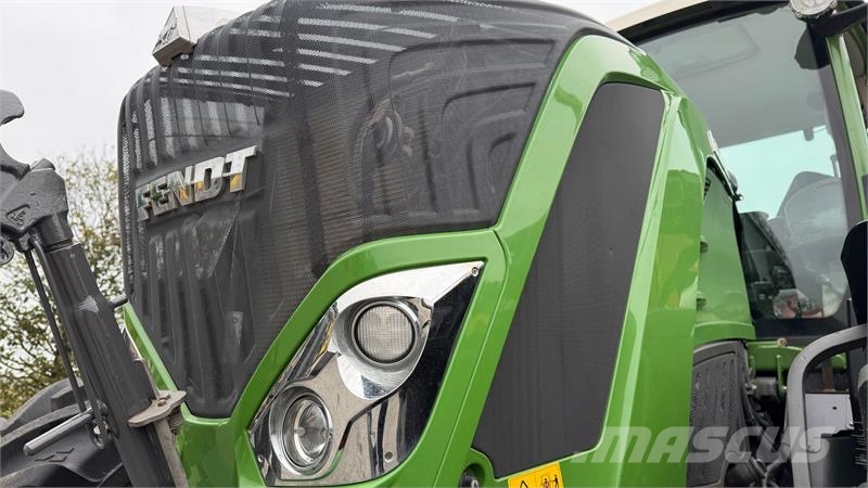 Fendt 828 Vario S4 Profi Plus MED NÆSTEN NYE DÆK! Traktori