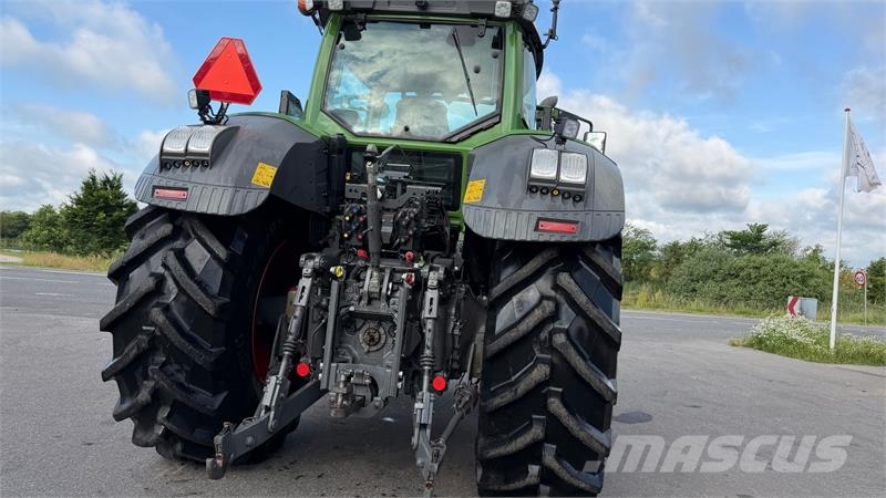 Fendt 828 Vario S4 Profi Plus KUN 3300 TIMER! MED VARIGR Tractors
