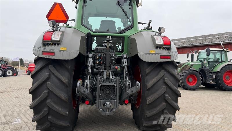 Fendt 828 Vario SCR Profi Plus MED NÆSTEN NYE DÆK! Traktoren