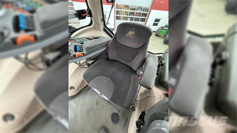 Fendt 828 Vario SCR Profi Plus MED NÆSTEN NYE DÆK! Tractors