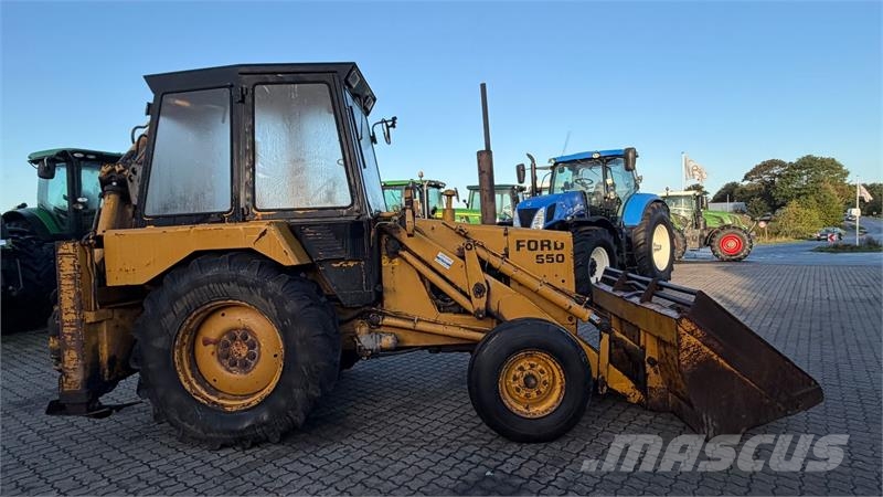 Ford 550 Tractopelle