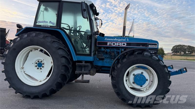 Ford 8340 MED NÆSTEN NYE DÆK! Traktorer