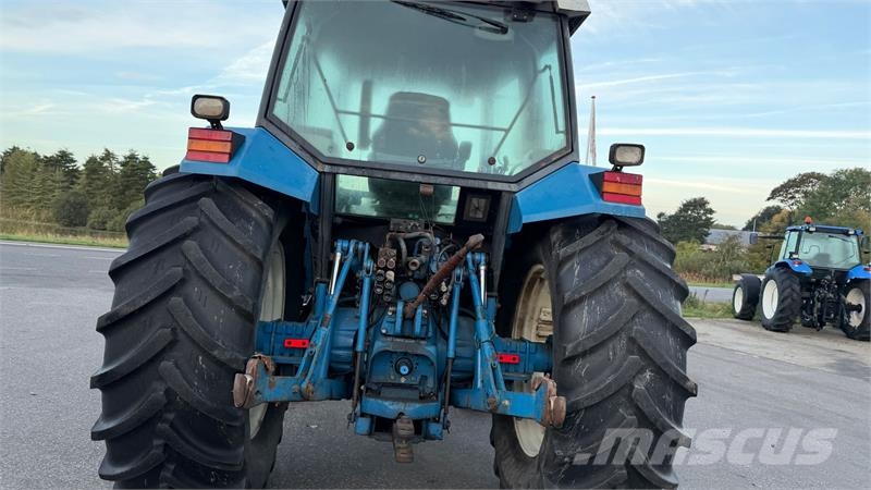 Ford 8340 MED NÆSTEN NYE DÆK! Traktorer