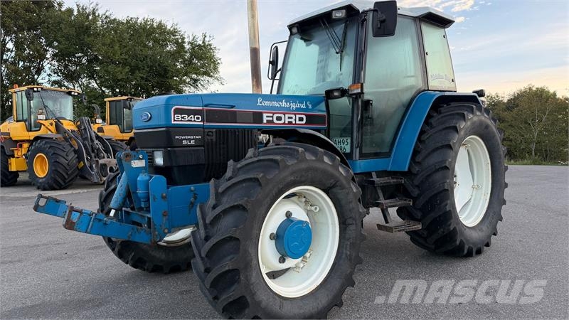 Ford 8340 MED NÆSTEN NYE DÆK! Traktorer