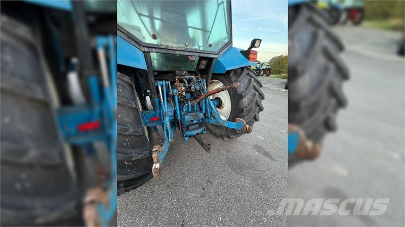 Ford 8340 MED NÆSTEN NYE DÆK! Traktorer