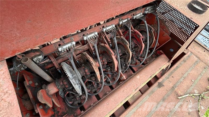 Hesston 4900 Pressere til firkantede baller