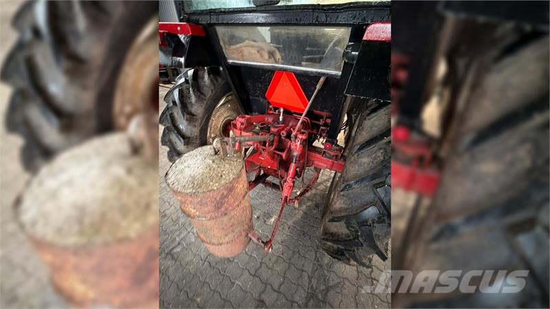 IH 484 MED FULDHYDRAULISK FRONTLÆSSER! Traktorit