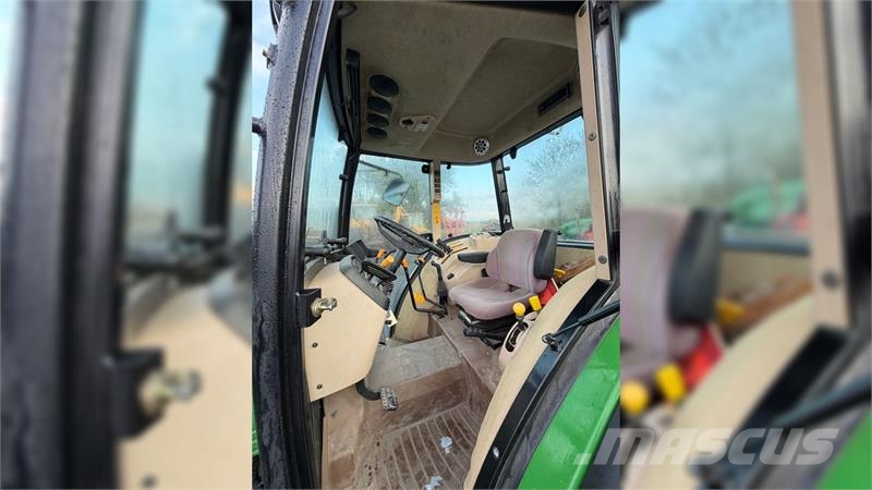John Deere 5515 KUN 3100 TIMER OG AIRCON! Traktori