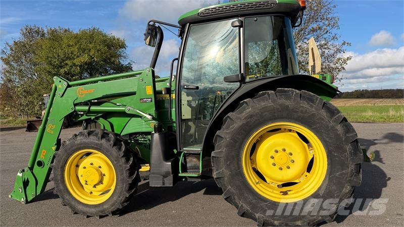 John Deere 5515 KUN 3100 TIMER OG AIRCON! Traktorer