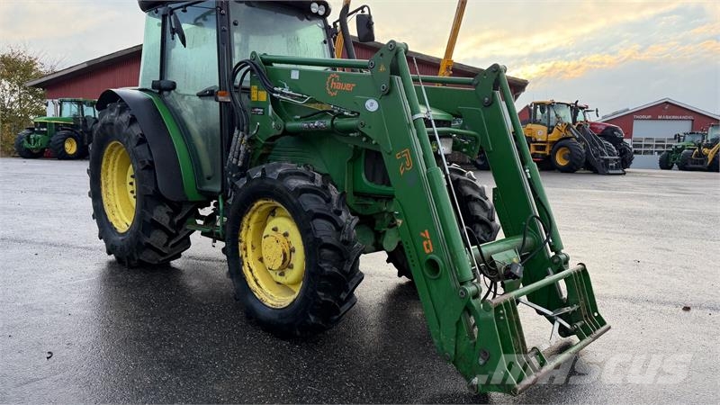 John Deere 5515 KUN 3100 TIMER OG AIRCON! Traktori