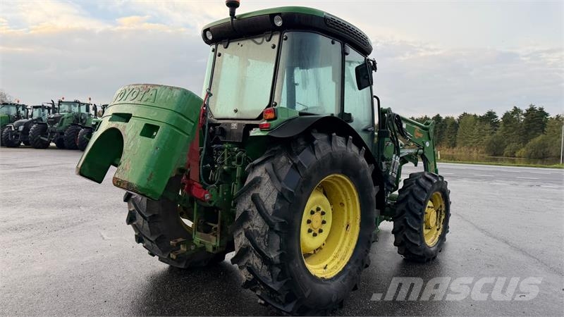 John Deere 5515 KUN 3100 TIMER OG AIRCON! Traktori