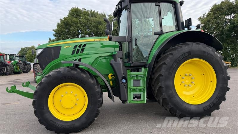 John Deere 6155M KUN 3600 TIMER OG FULD AFFJEDRING! Trattori