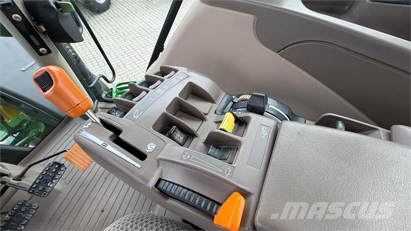 John Deere 6210R KUN 3900 TIMER! Tractores