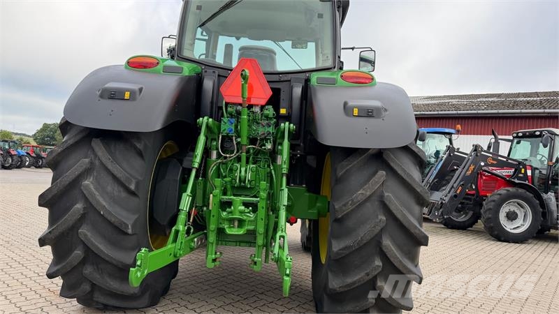 John Deere 6210R KUN 3900 TIMER! Tractores