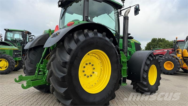 John Deere 6210R KUN 3900 TIMER! Tractores