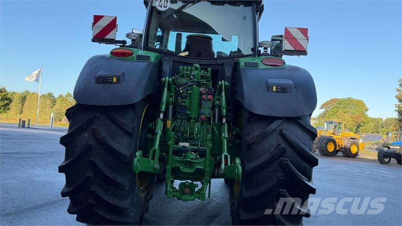 John Deere 6215R KUN 5100 TIMER! Traktorji